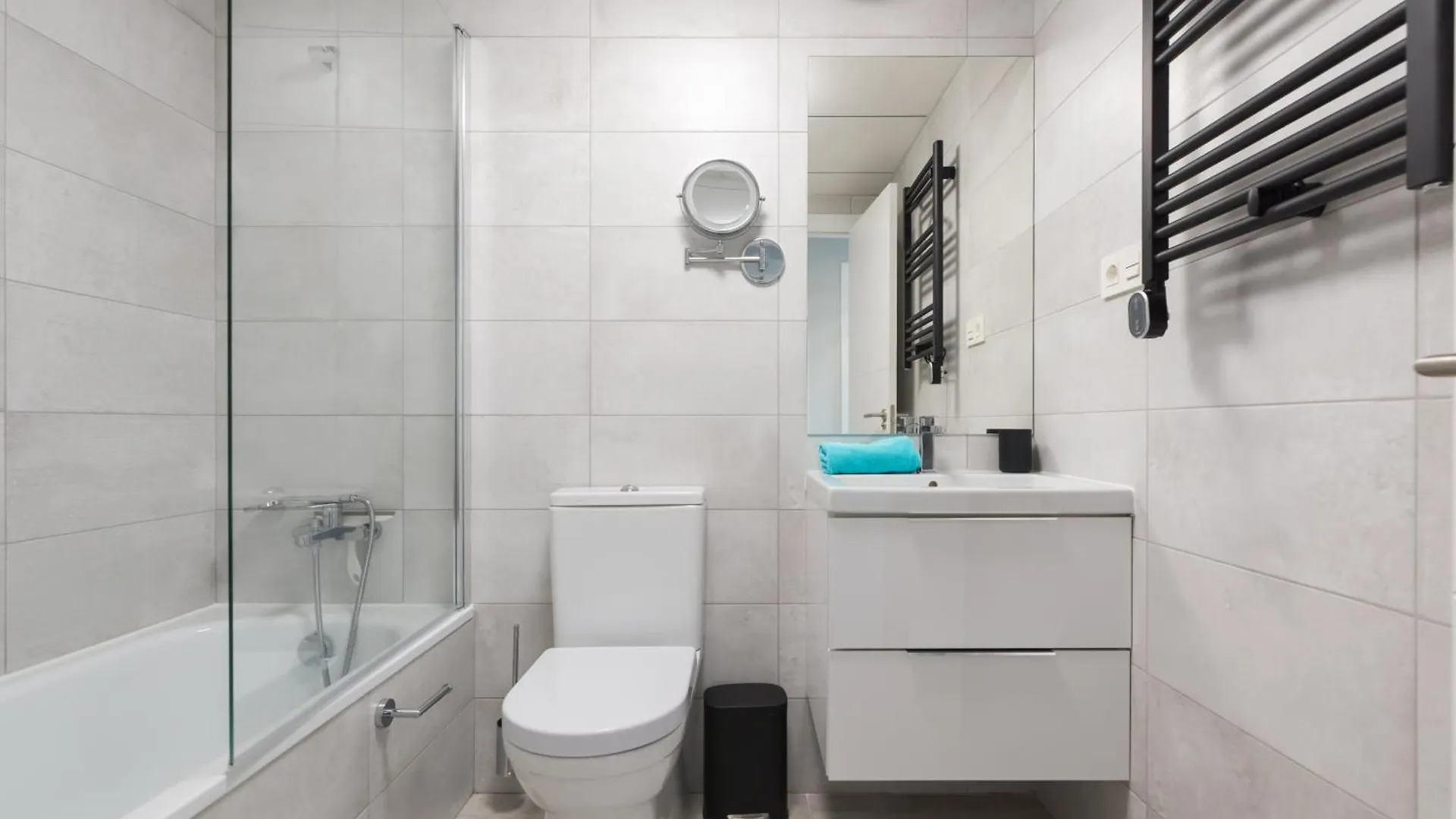 Aralia - 3-Bedroom Coastal Luxury Apartment In Mijas Spanyolország