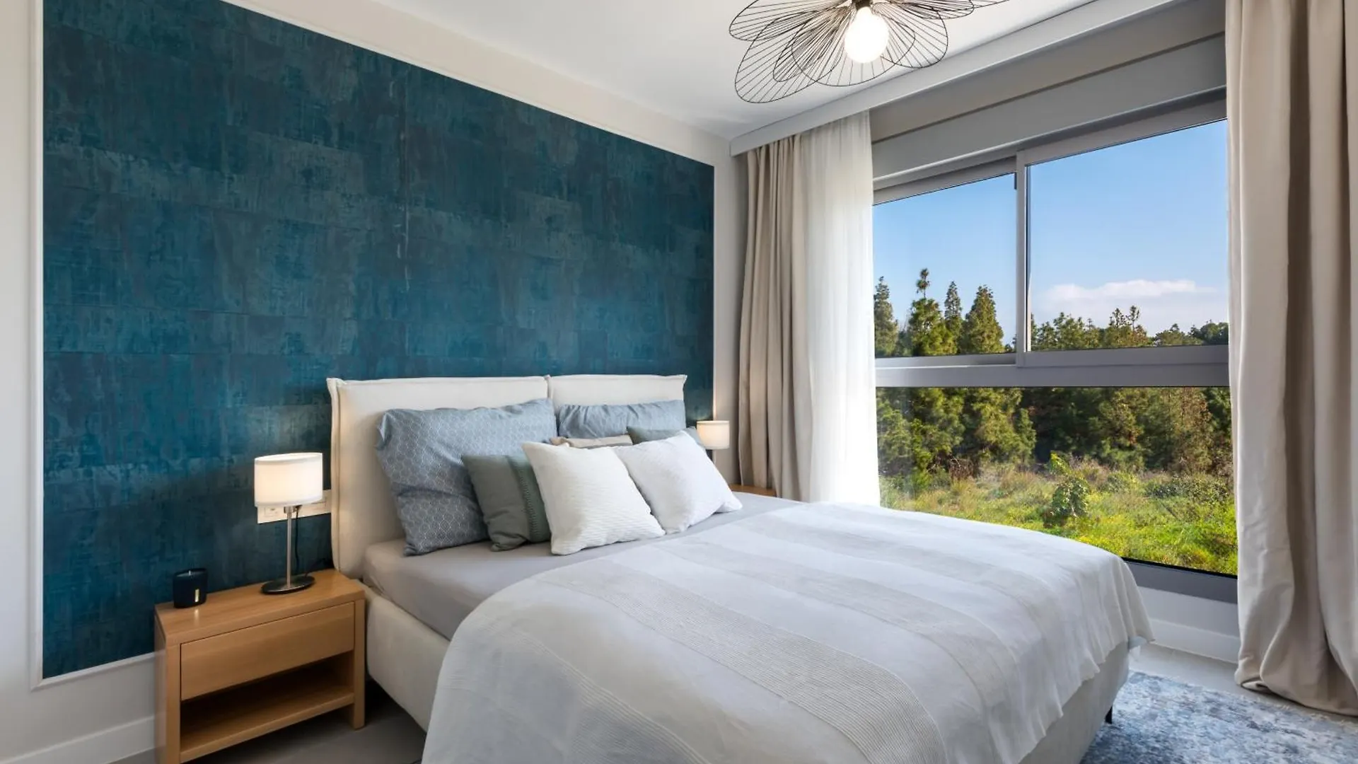 Aralia - 3-Bedroom Coastal Luxury Apartment In Mijas
