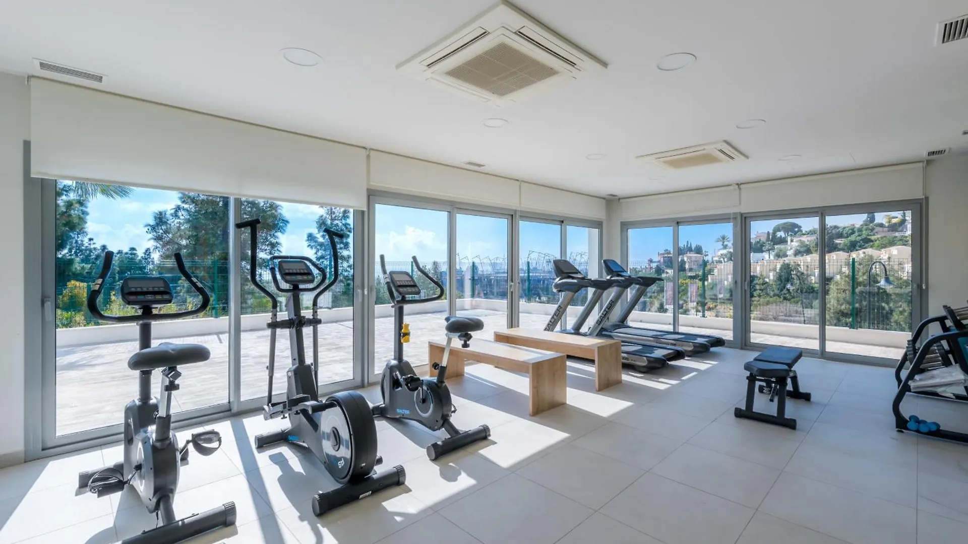 Aralia - 3-Bedroom Coastal Luxury Apartment In Mijas